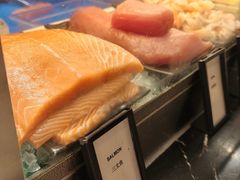 -广州万富希尔顿酒店·感趣自助餐厅·金秋蟹宴生蚝海鲜刺身