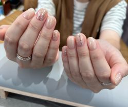 点击看大图 -猪猪女孩日式美睫美甲