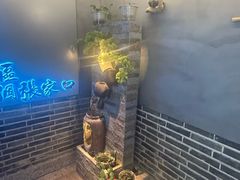 -东口码头·烧鸽子·鱼头泡饼·地方菜(金鹰悦城店)