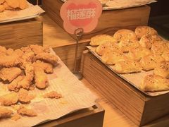 -芝小官毛肚火锅海鲜自助(苏州吴江区万宝店)