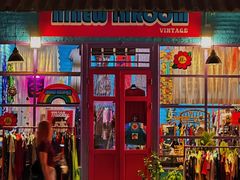 -席娜卡琳火车铁道夜市