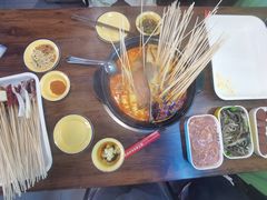 -签多多串串香火锅