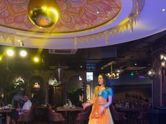 -迪拜杭州风味音乐餐厅(杭州首店 湖滨步行街店)
