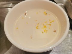 自制杏仁豆腐-姚记炒肝店(簋街店)