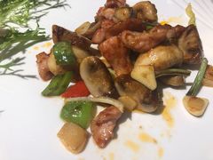 香煎口蘑脆爽肉-周三的情书花园餐厅(江北店)