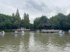 -汇龙潭