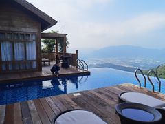 -三亚亚龙湾人间天堂鸟巢度假村