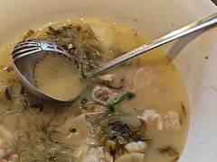 -严记小天府酸菜鱼(西四路店)