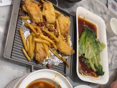 -小菜园新徽菜(宜兴八佰伴店)