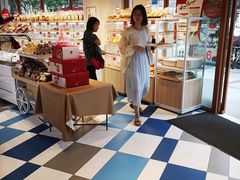 -85度C(生甜甜圈研究工坊·上海平凉店)