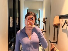 -lululemon(上海浦东IFC店)