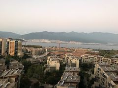 -三塔倒影公园