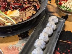 -黄潇洒老火锅(九眼桥宏济巷店)