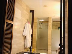 -岘港皇冠假日酒店