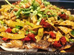 -俏巴妹烤鱼香锅(奥体店)