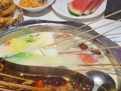 -佰人王串串香火锅(洋珠巷店)