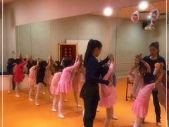 -天津瑞宇康培训学校(爱琴海购物公园店)