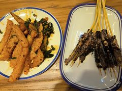 -云阿蛮云南生烫牛肉米线(奉贤路店)