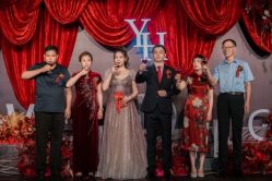 -Color卡诺婚纱礼服馆(南京严选店)