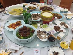 -大鸭梨烤鸭店(金顶街店)