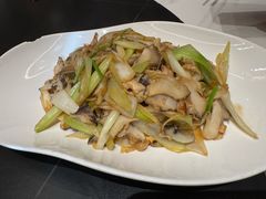 葱爆海螺片-五谷丰登农家院·地道胶东菜·海鲜烧烤(威海店)
