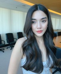 -变画·发型STUDIO