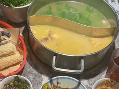-禄婶鸡煲·打边炉