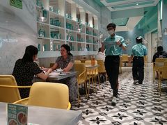 大堂-姚姚酸菜鱼·金戈戈香港豉油鸡(喜荟城联名店)