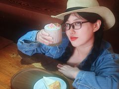 -丽纳尔斯酒吧咖啡LENORE’S BAR(三经街店)