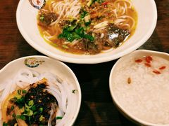 -皇城坝小吃(科华成都王府井购物中心店)