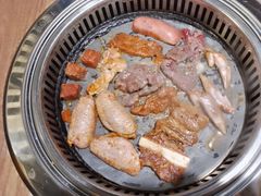 -千滋百味自助烤肉火锅(东门町店)