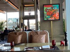 靠窗位-恰餐厅及酒吧CHAR Bar & Grill(北京三里屯洲际店)