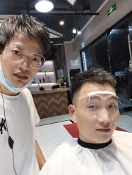 -PE SALON