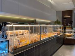 面包甜点陈列柜-烫面包·面包烘焙(绿地缤纷城店)