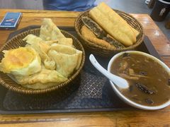 -穆彦华逍遥镇胡辣汤(岗坡路店)