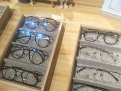 -肆兮眼镜·蔡司·徕卡战略合作店(大坪店)