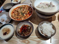 -叁煨蹄花·下饭盐帮菜(人民广场店)
