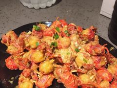 咸蛋黄焗虾球-一棠龙虾(徐家汇城开YOYO店)
