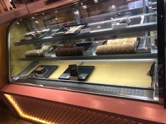 面包甜点陈列柜-樱花糕坊(凯德广场店)