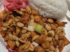 宫保鸡丁饭-阳阳中国饭(龙湖大兴天街)