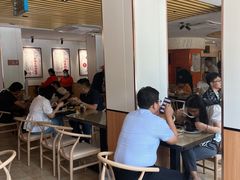 大堂-闫家驴肉老店(华电一校店)