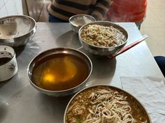 -正宗杨记普洱酸醋米线(总店)