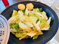 -粘豆包柴火铁锅炖