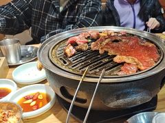 -汉城烤肉·黑金冠(华山路店)