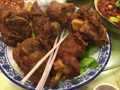 -鹤乡东北菜(崮山路店)