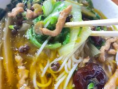 -越洋肖氏老米线(杨家坪店)