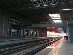 -伊宁站