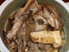 -窄巷子陕菜馆·地道陕西菜(粉巷店)