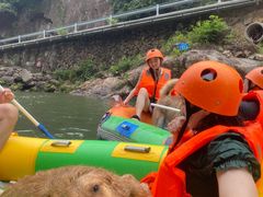 -安吉龙王山峡谷漂流