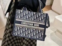 -Dior迪奥(海信广场店)